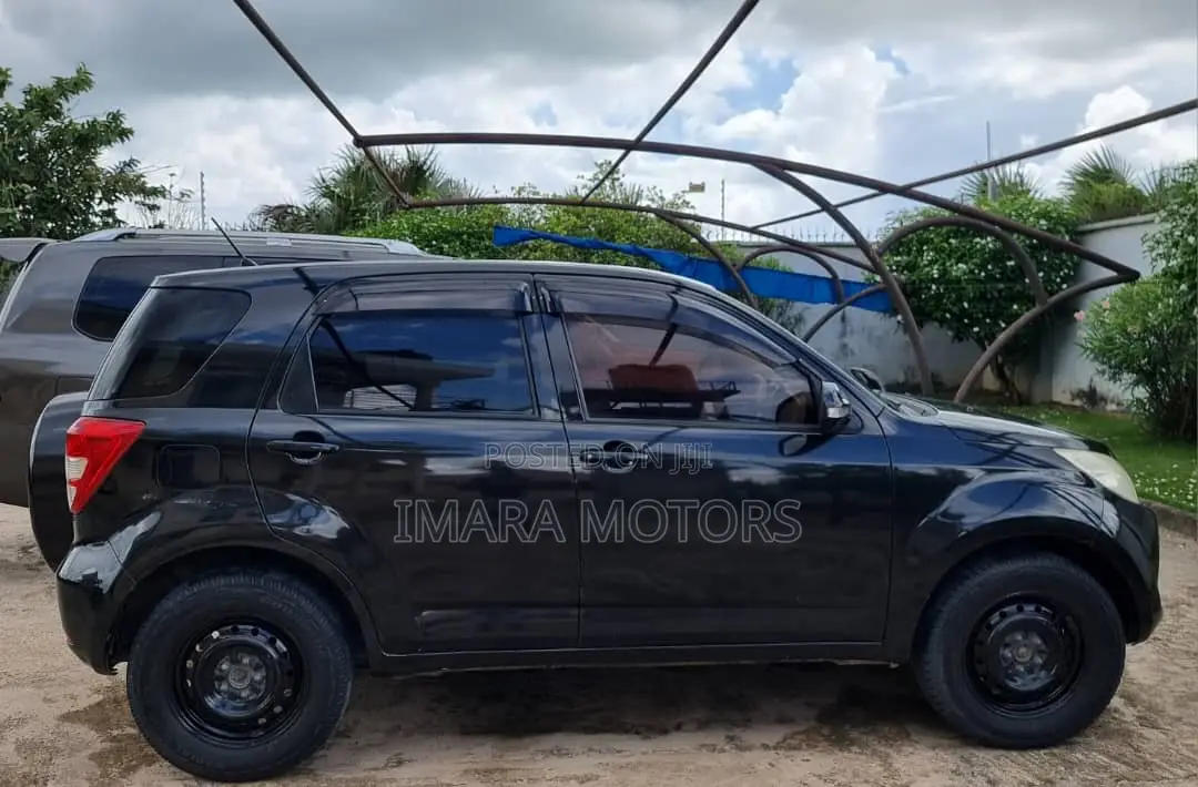 Toyota Rush 2010 Black