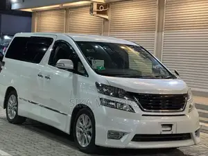 Toyota Vellfire 2009 White