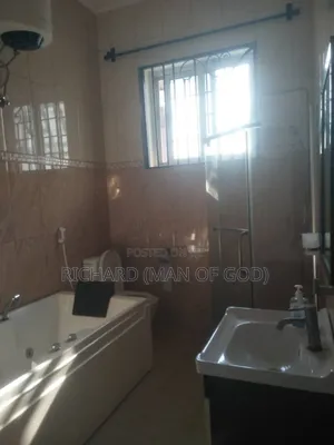 Furnished 5bdrm Villa in Central Business Area for rent
