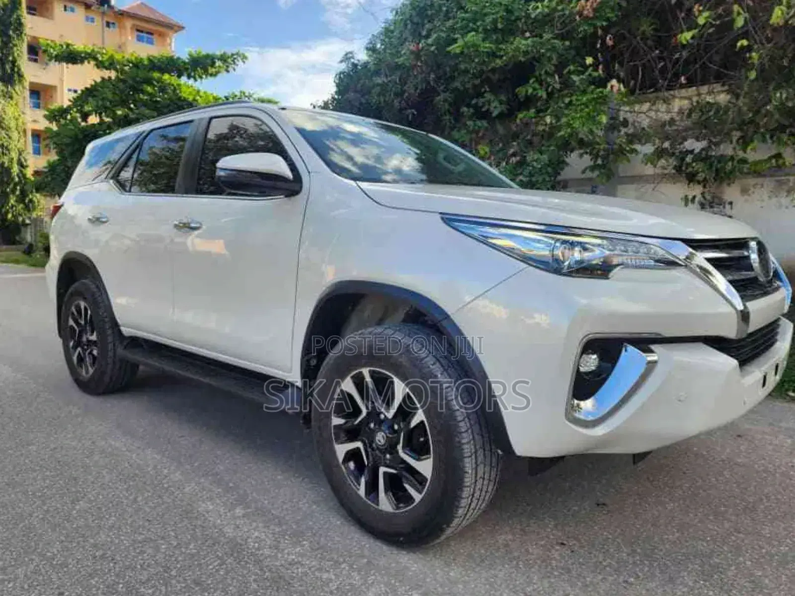 Toyota Fortuner 2019 White