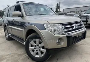 Photo - Mitsubishi Pajero 3.2 Di-D 2008 Gold