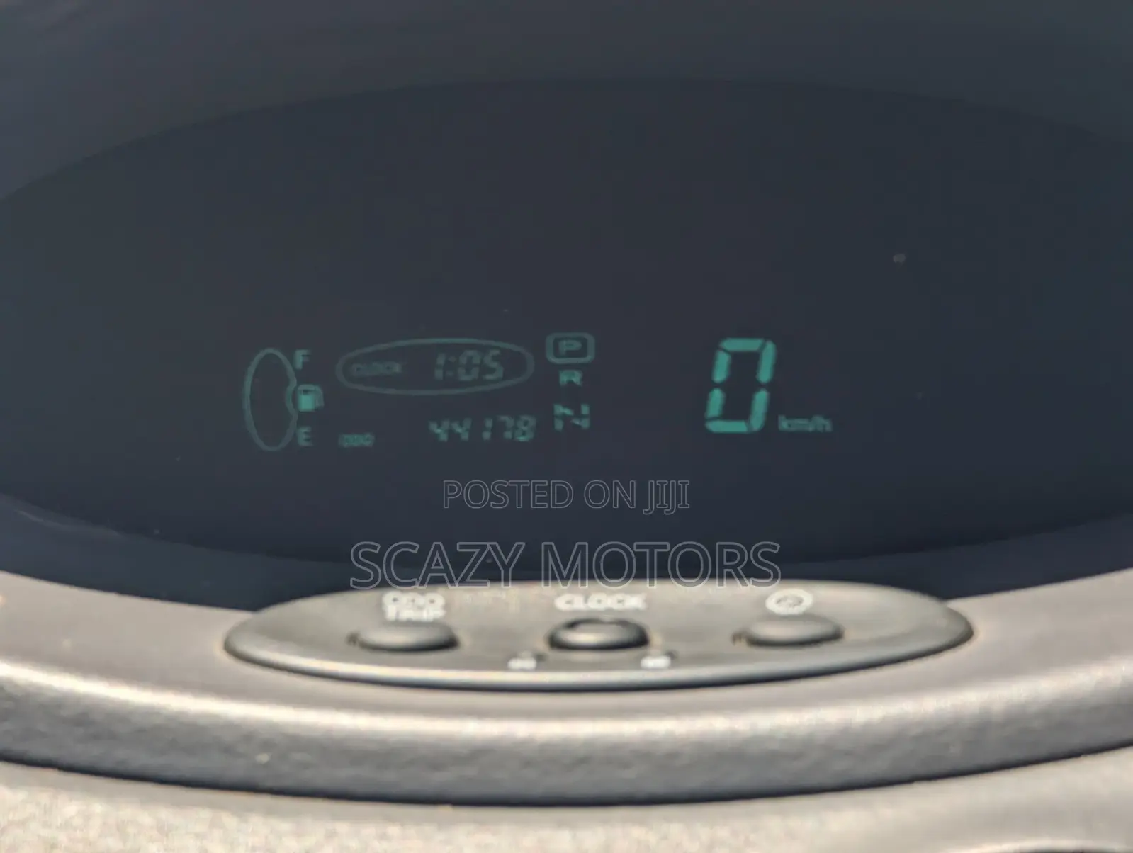 Toyota Vitz 2001 Silver