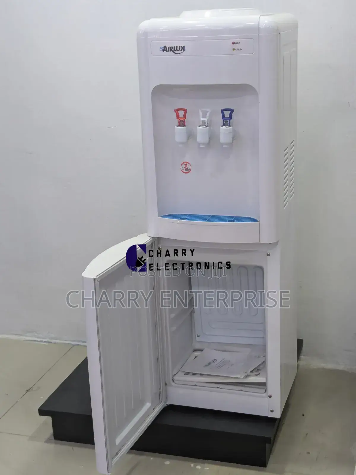 Airlux Water Dispenser 3 Taps With Fridge / Ina Fridge