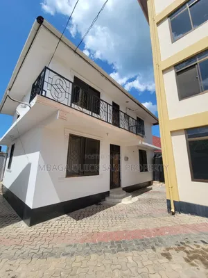 2bdrm Apartment in Mbez Beach for rent