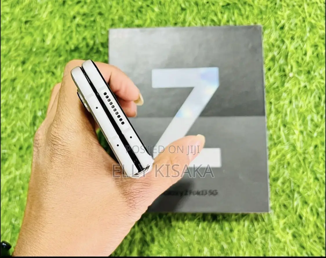 New Samsung Galaxy Z Fold 3 256 GB Silver
