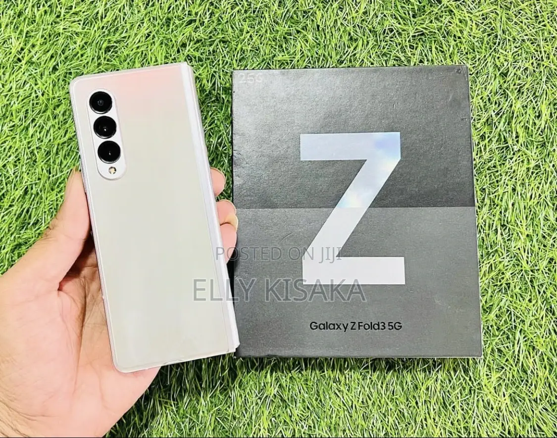 New Samsung Galaxy Z Fold 3 256 GB Silver