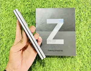 New Samsung Galaxy Z Fold 3 256 GB Silver