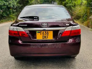Toyota Premio 2010 Red