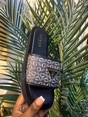 Sandal Nzuri Za Kike