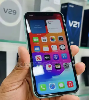 New Apple iPhone 11 128 GB Green