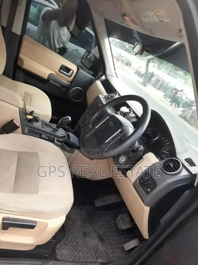 Land Rover Discovery 2009 Black