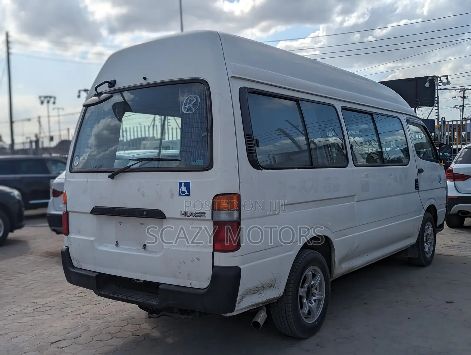 Toyota HiAce 2002 White