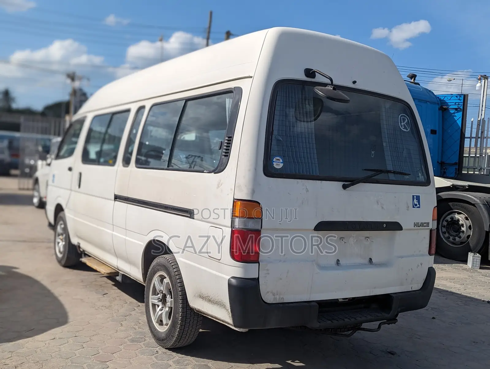 Toyota HiAce 2002 White