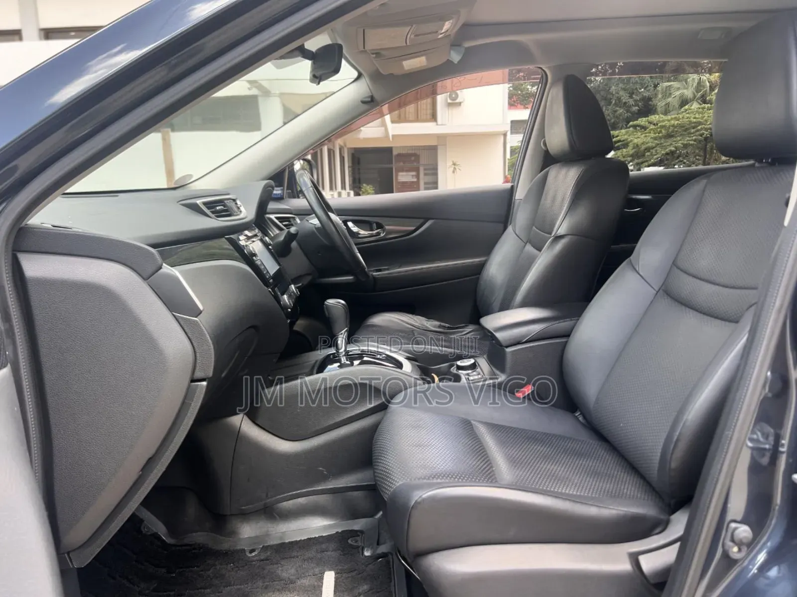 Nissan X-Trail 2013 Gray