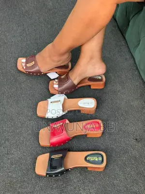 Hills Shoes