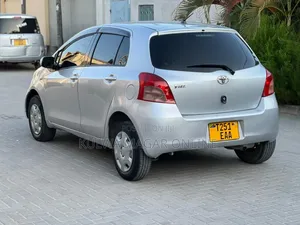 Toyota Vitz 2007 Silver