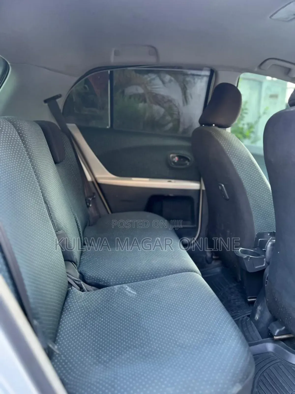 Toyota Vitz 2007 Silver