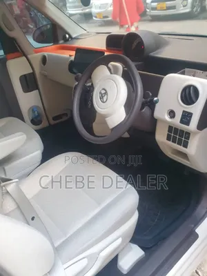 Toyota Porte 2010 White