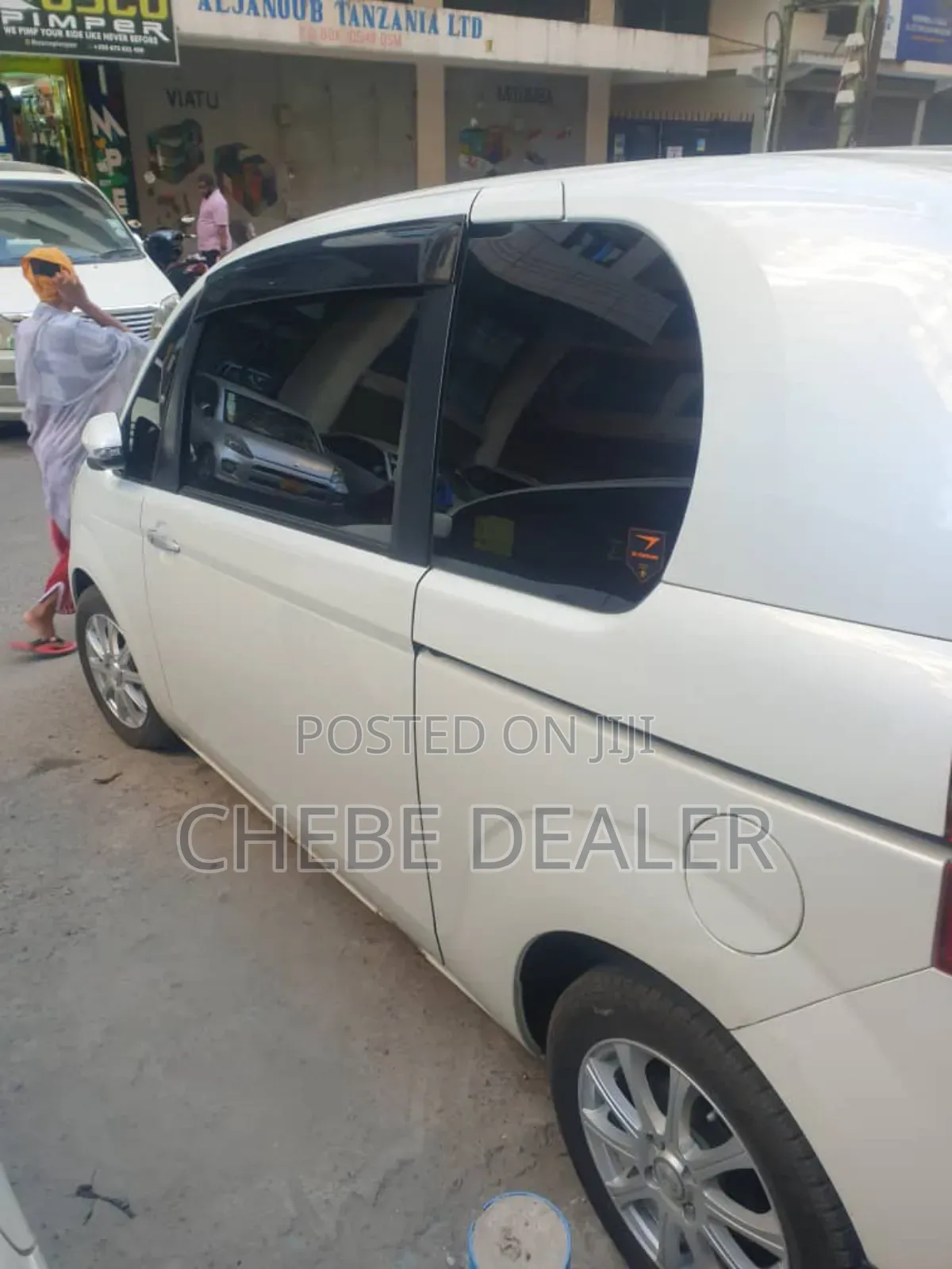 Toyota Porte 2010 White