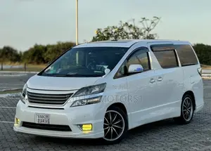 Toyota Vellfire 2010 White