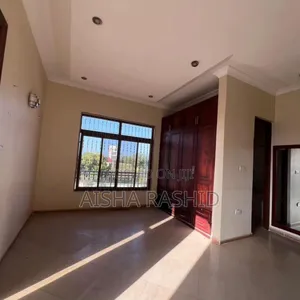 5bdrm House in Kinondoni for sale