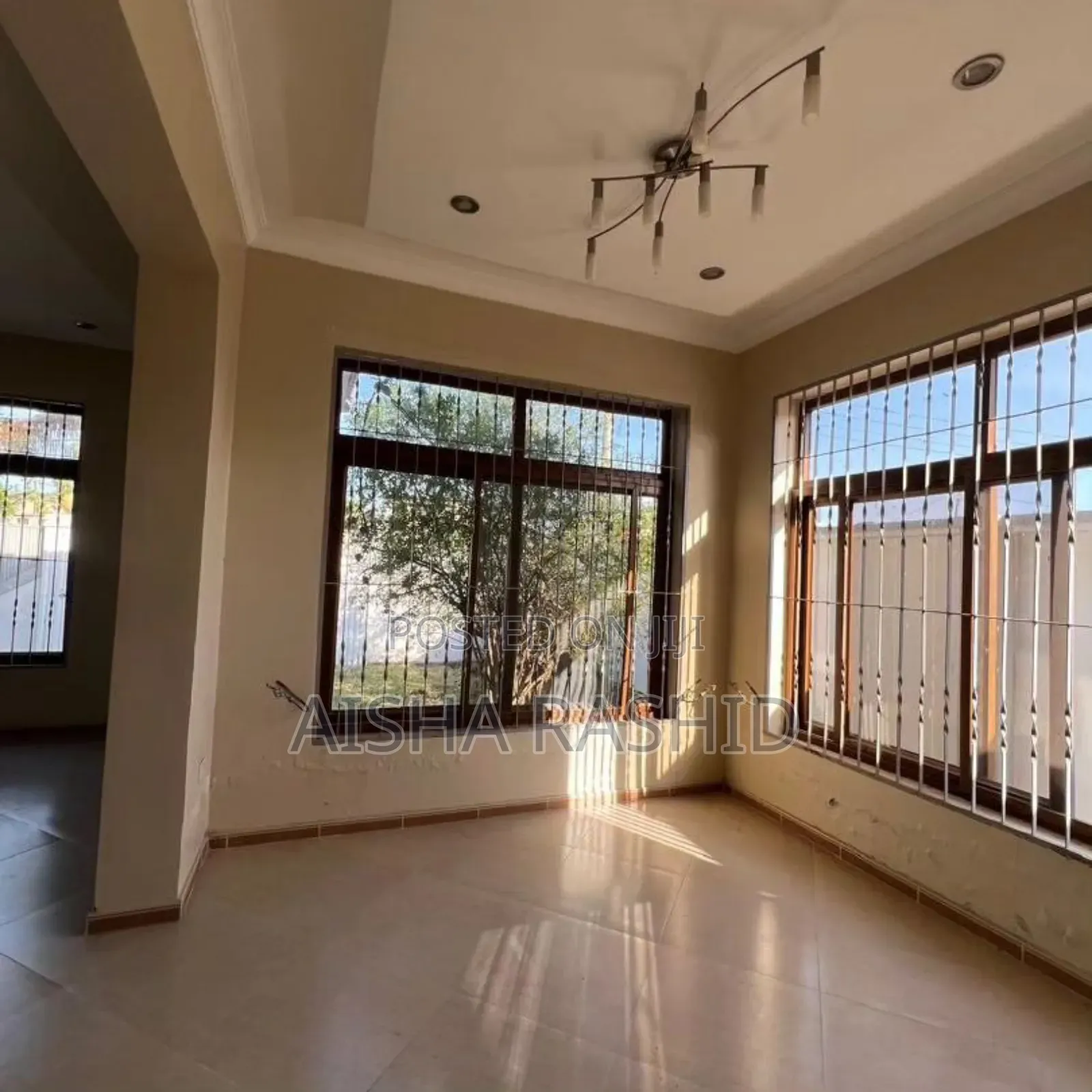 5bdrm House in Kinondoni for sale