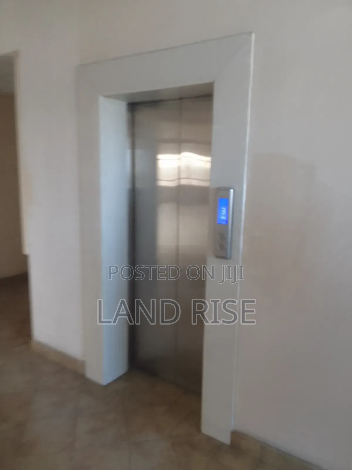 300 SQM Office Space in Tabata