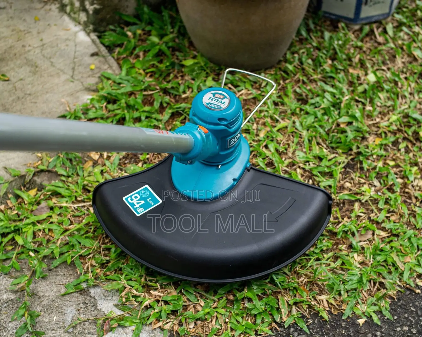 Total Bush Cutter Cordless Grass Trimmer TGTLI2001