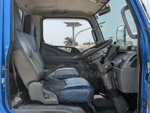 Mitsubishi Canter Box Body Tani 2.