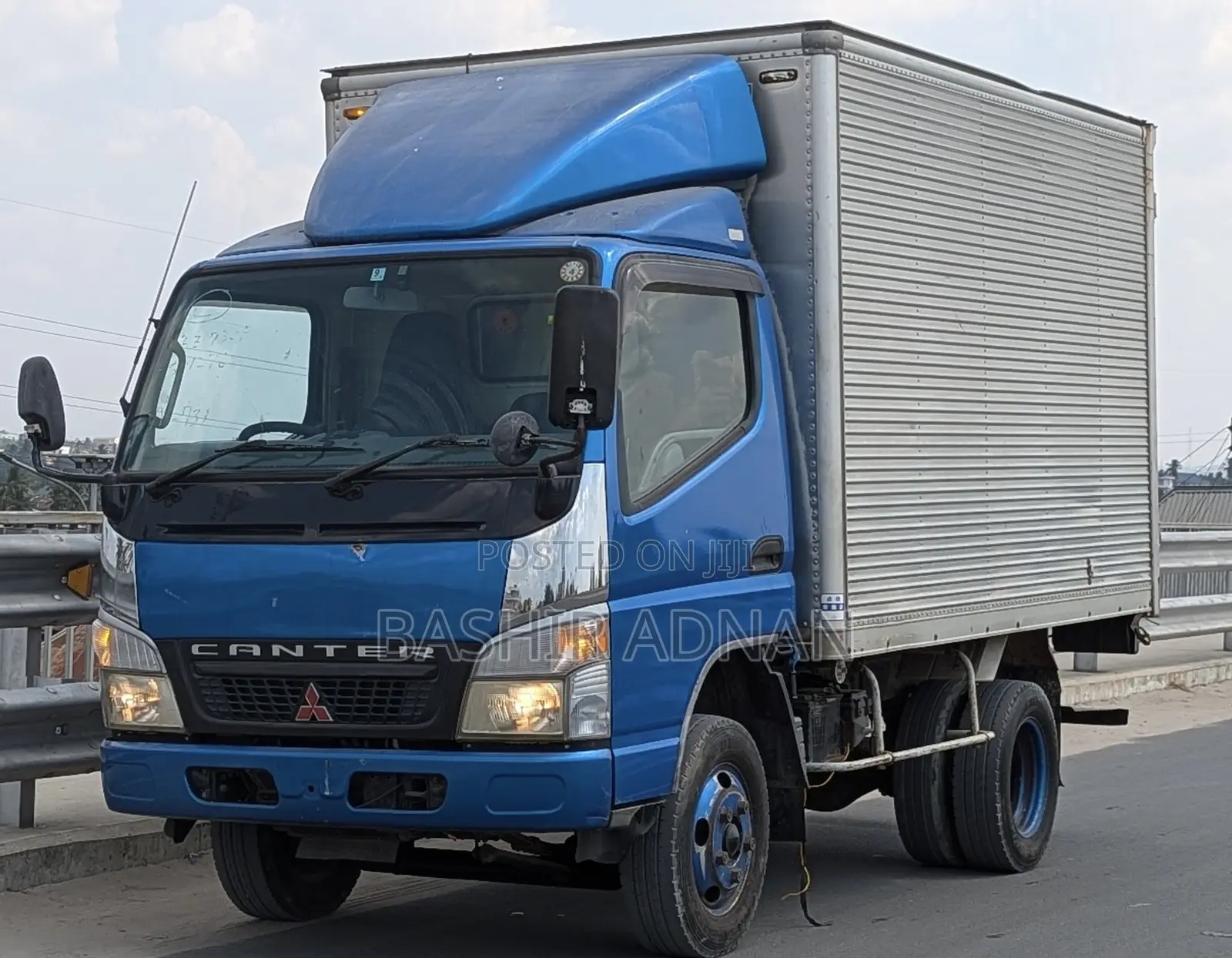 Mitsubishi Canter Box Body Tani 2.