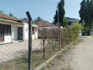 3bdrm House in Mikocheni for sale