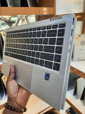 Laptop HP EliteBook X360 1040 G9 16GB Intel Core I5 SSD 512GB