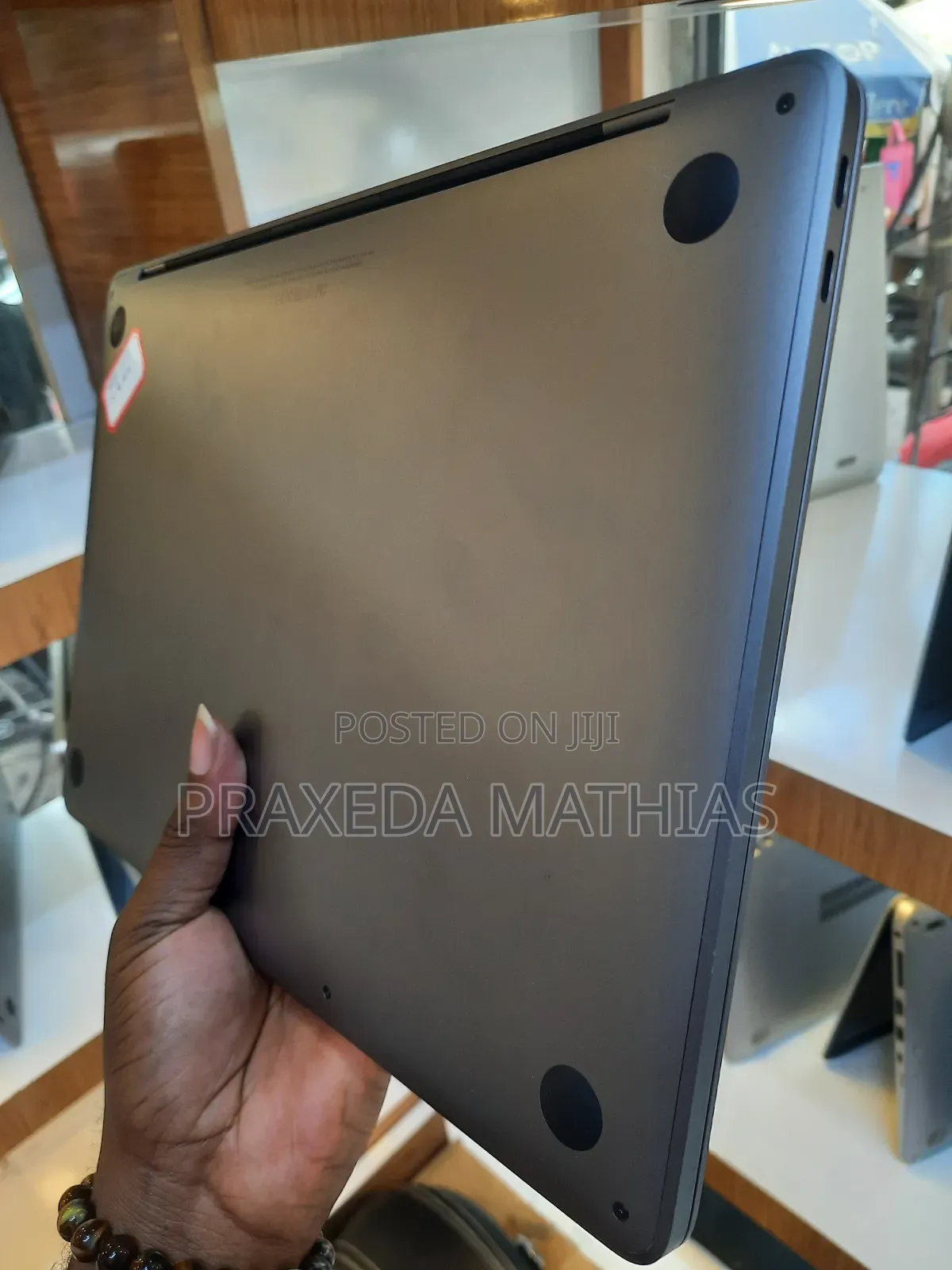 Laptop Apple MacBook Pro 2017 16GB Intel Core I5 SSD 256GB