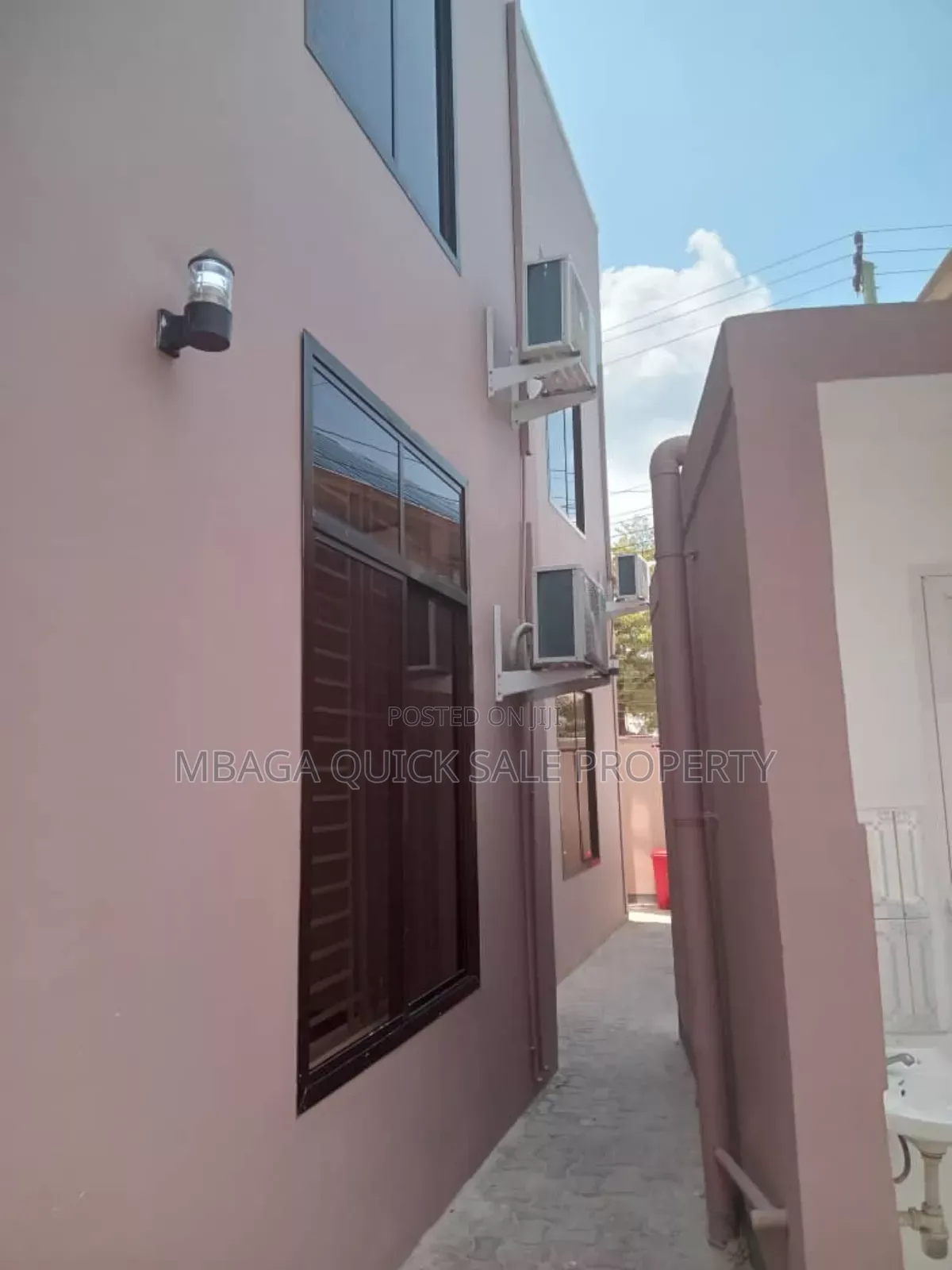 2bdrm Apartment in Mikocheni for rent