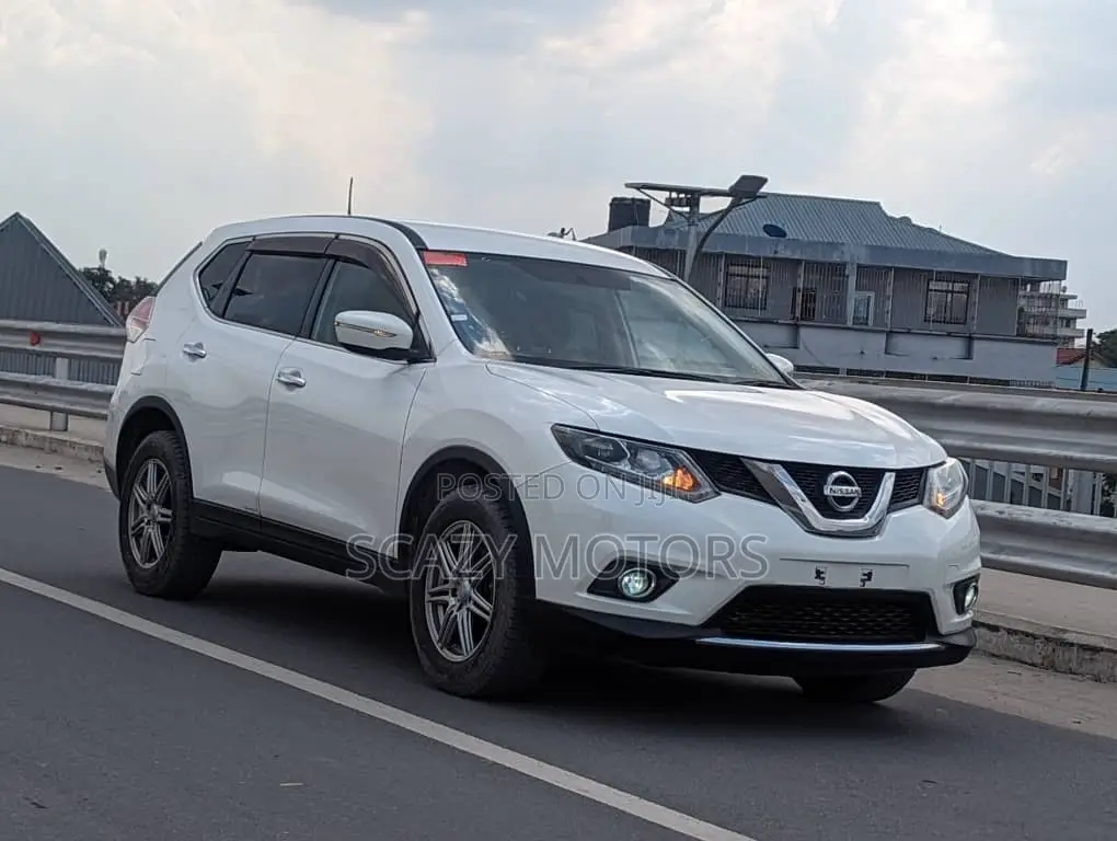 Nissan X-Trail 2014 White