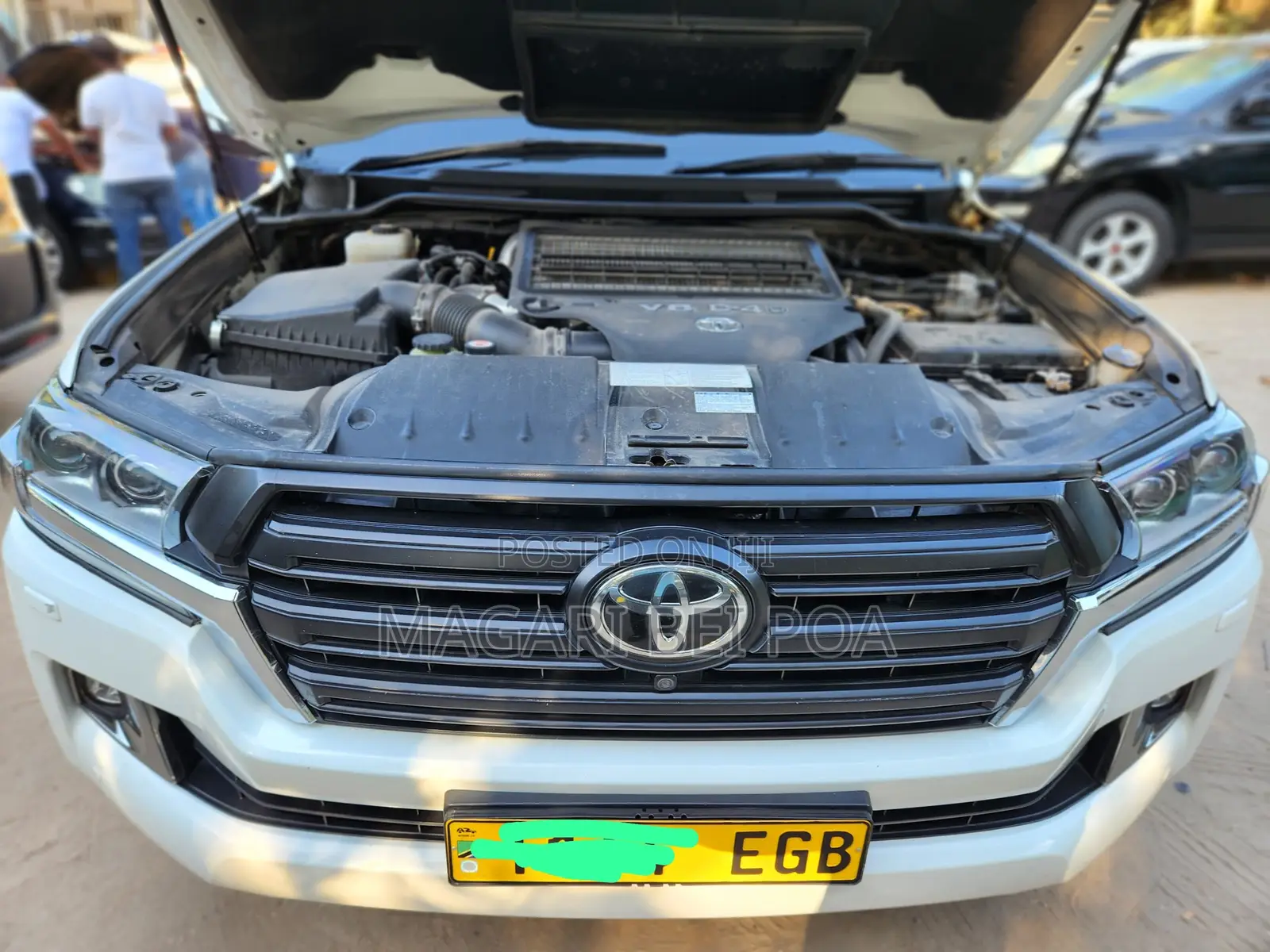 Toyota Land Cruiser 2017 White