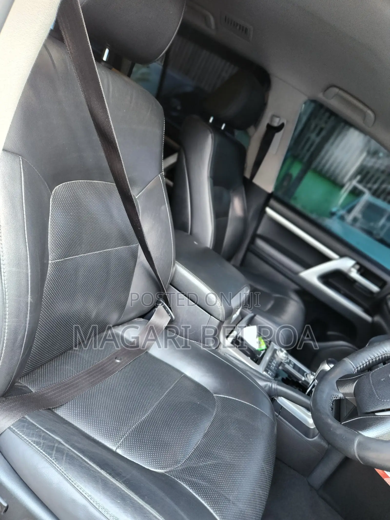 Toyota Land Cruiser 2017 White