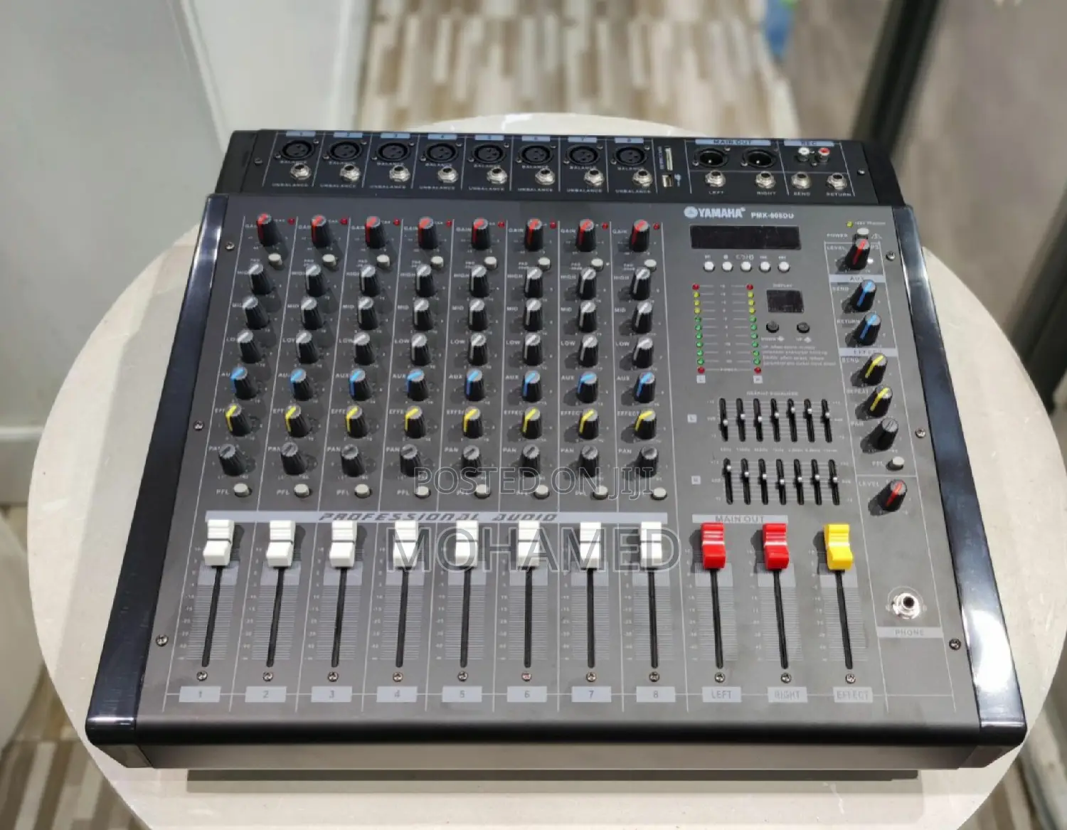 Yamaha Power Mixer PMX-808du ( Njia Nane)