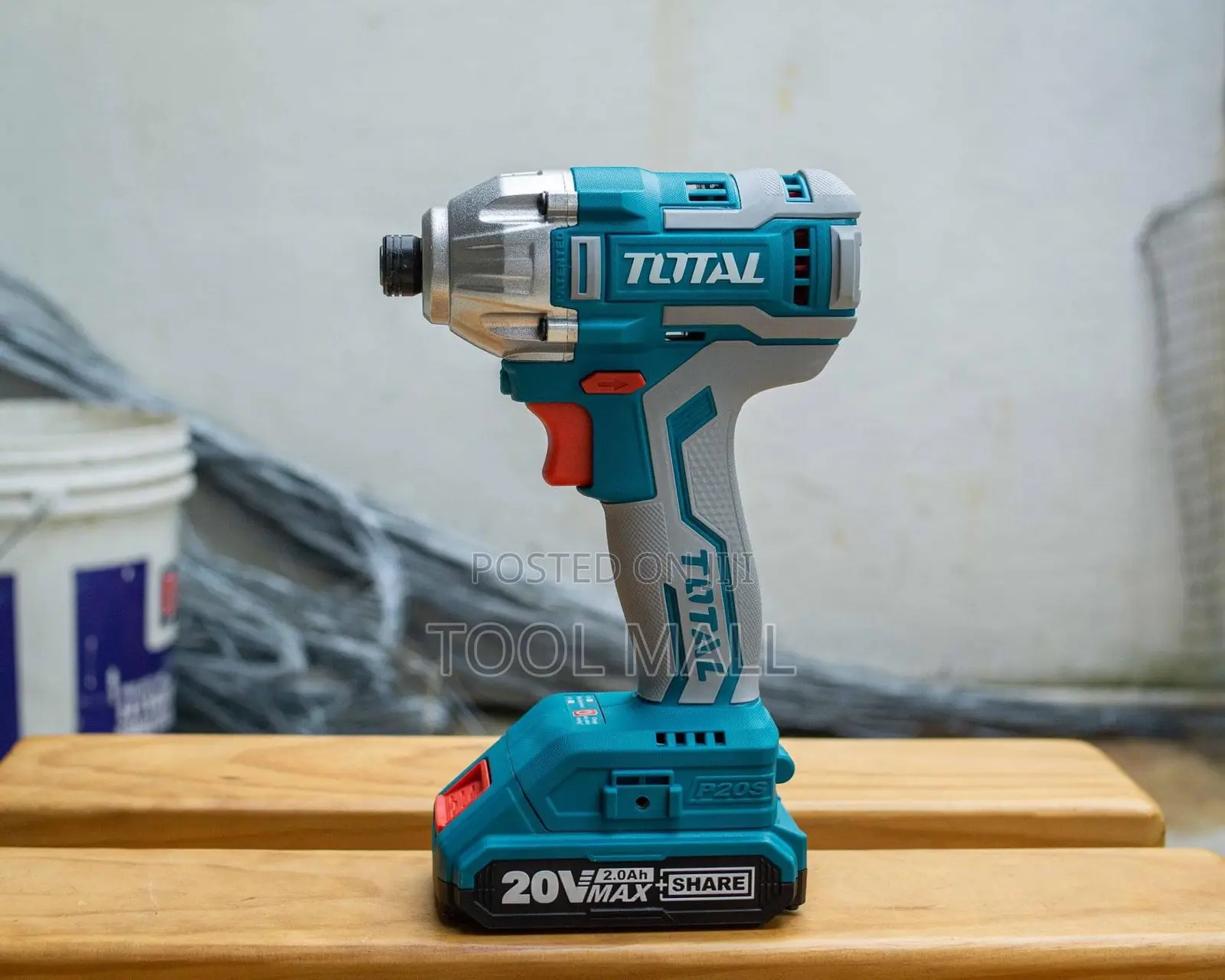 Total Impact Wrench TIRLI2002
