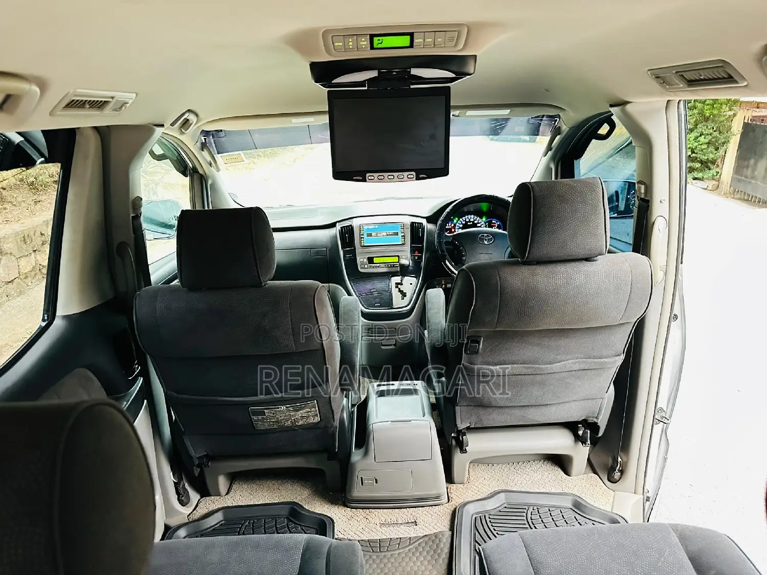 Toyota Alphard 1961 Silver
