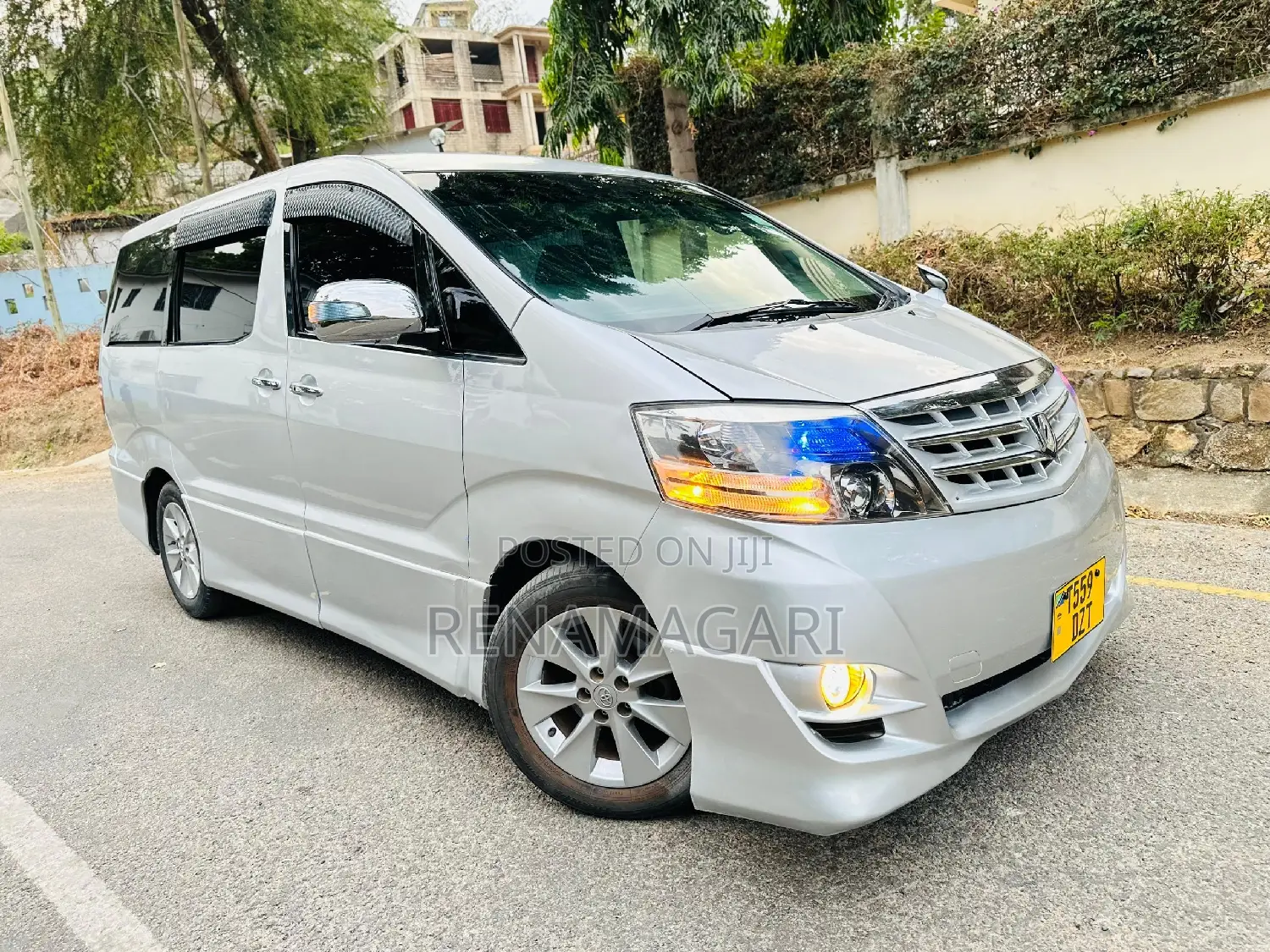 Toyota Alphard 1961 Silver