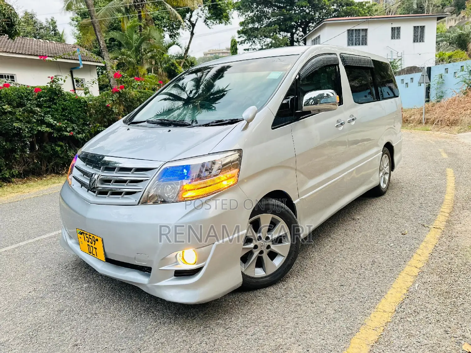 Toyota Alphard 1961 Silver