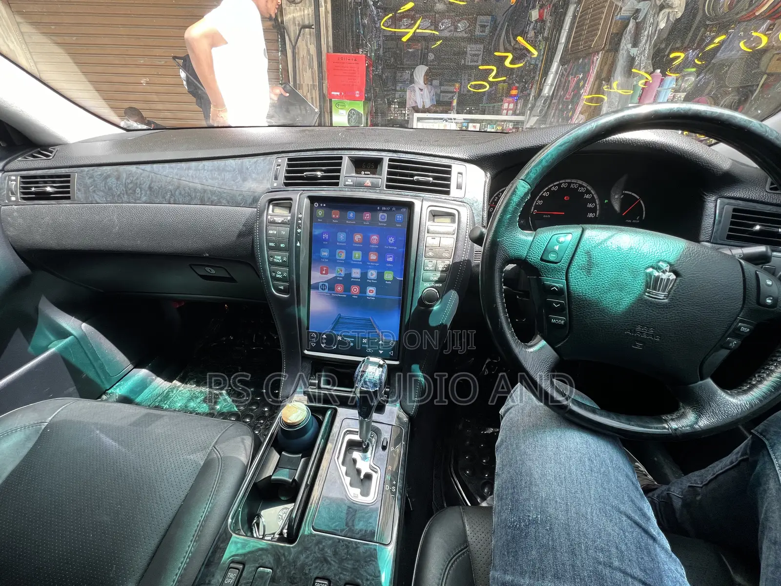 Toyota Crown Tesla Android Radio