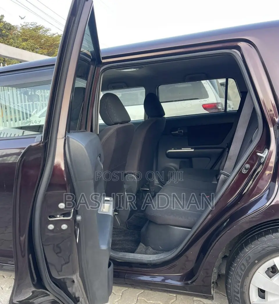 Toyota Corolla Rumion Hatchback 1.5 FWD 2009 Burgundy