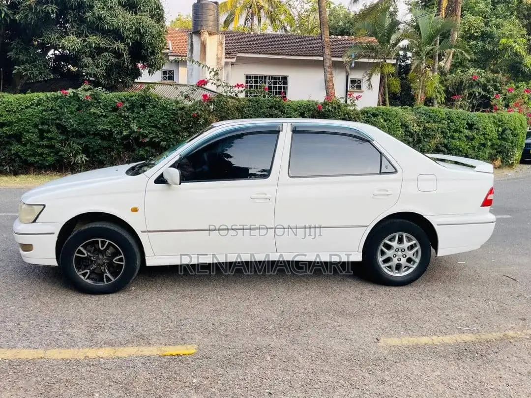 Toyota Vista 2000 White