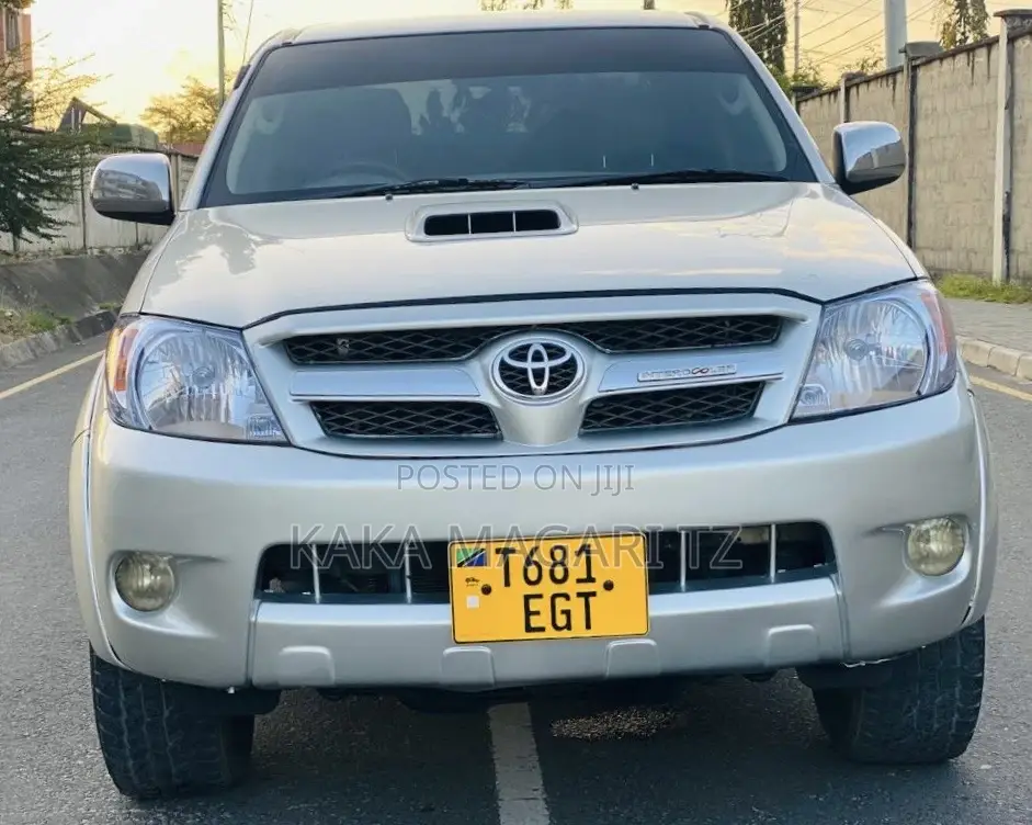 Toyota Hilux 2007 Gold