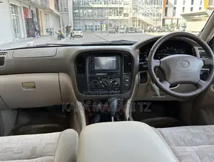 Toyota Land Cruiser 1998 White