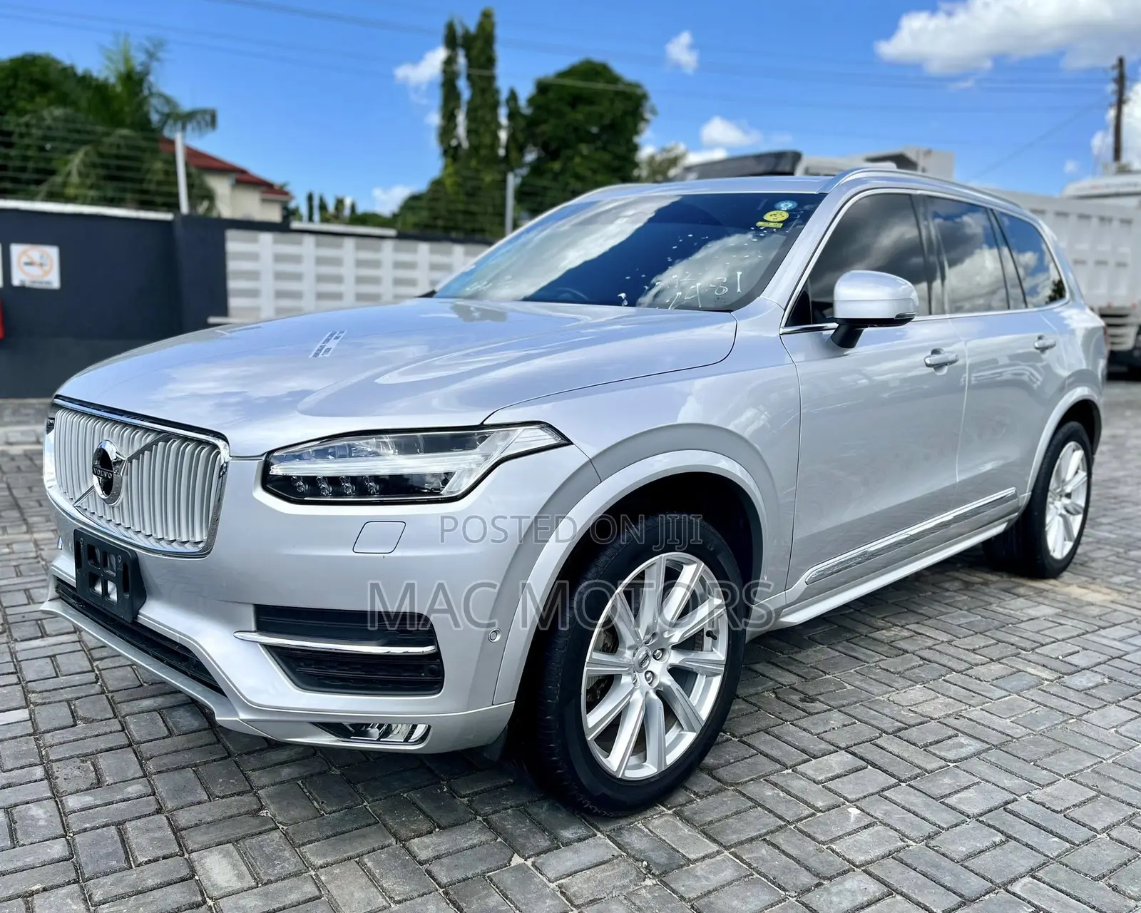 Volvo XC90 2017 Silver
