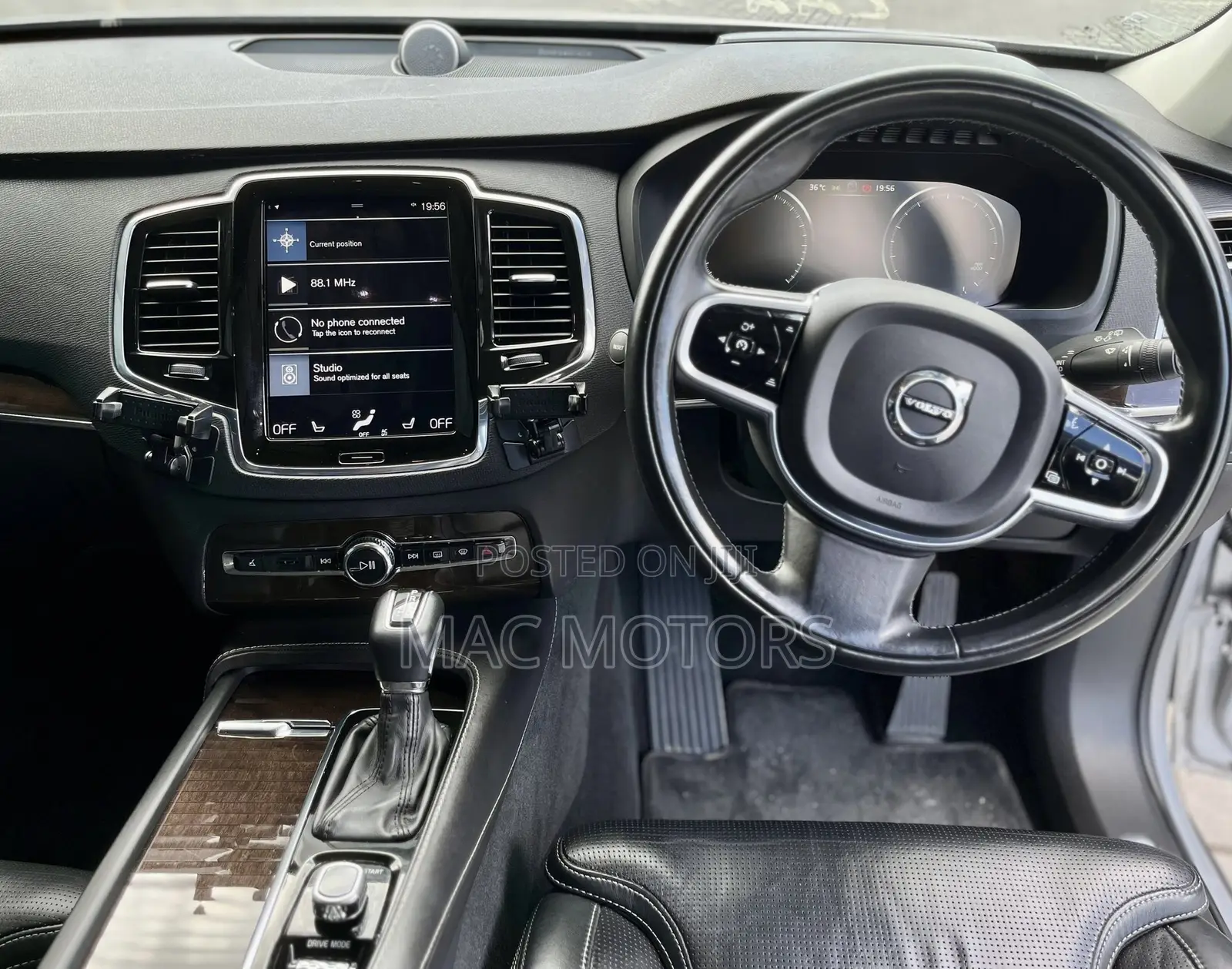 Volvo XC90 2017 Silver