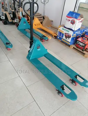 Total Hand Pallet Truck 2500kg